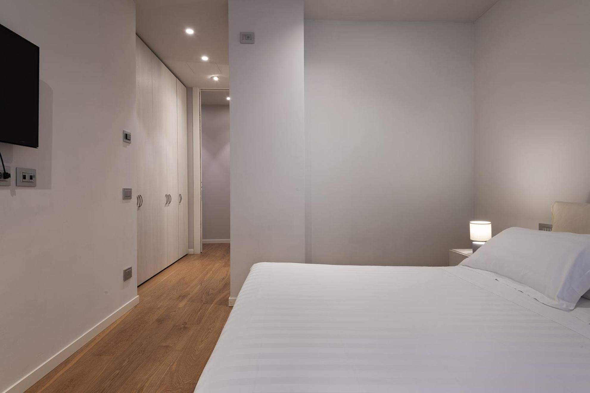 Fifty Eight Duomo Two Bedrooms * Milano